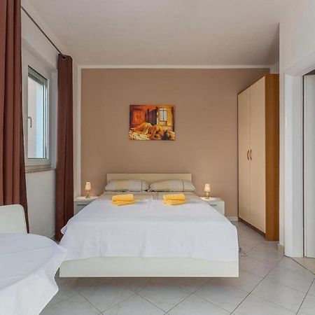 Apartment Zora Novigrad Istria Εξωτερικό φωτογραφία